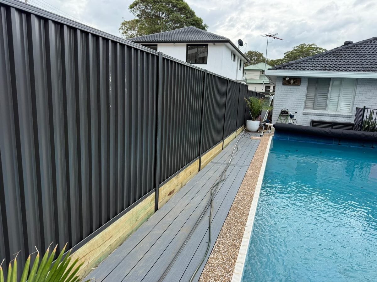 Installation Colorbond fence 1.8 H Kirrawee NSW - True Fence