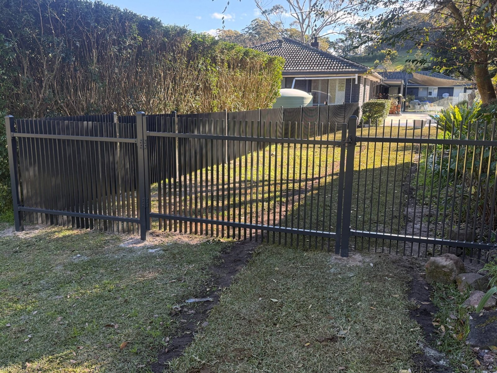 Installation of an Aluminum Fence with Vertical Slats in NSW